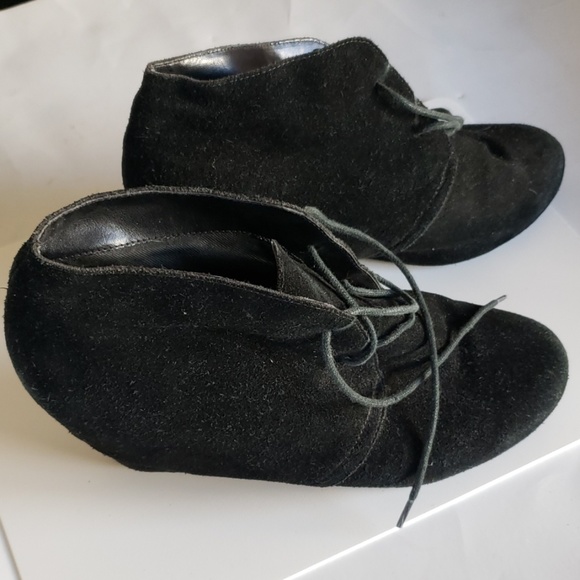 Dolce Vita black suede booties size 9 - Picture 1 of 6